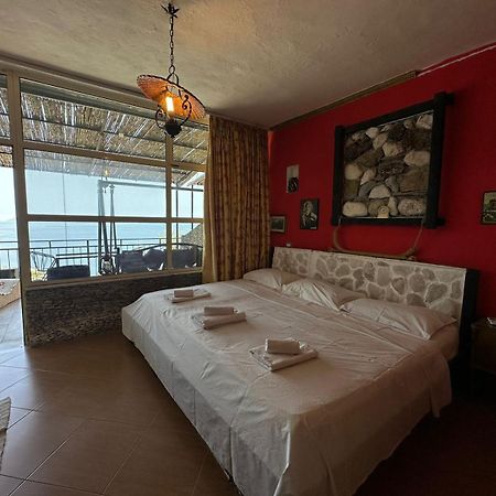 Hotel Vila "Oda E Miqve" Vlore Ngoại thất bức ảnh
