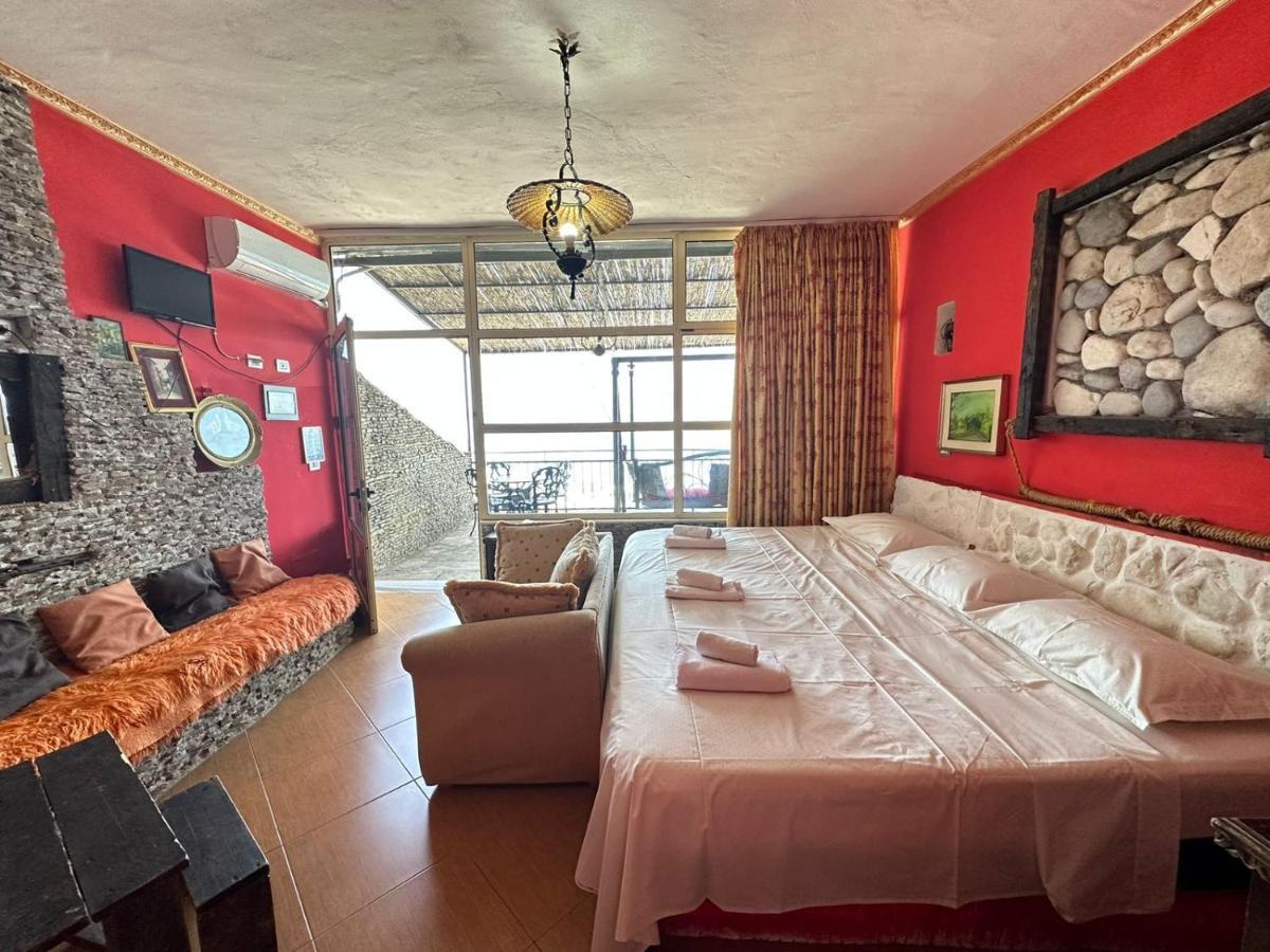 Hotel Vila "Oda E Miqve" Vlore Ngoại thất bức ảnh