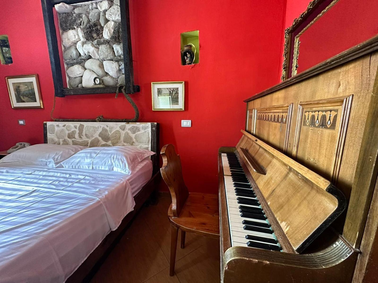 Hotel Vila "Oda E Miqve" Vlore Ngoại thất bức ảnh