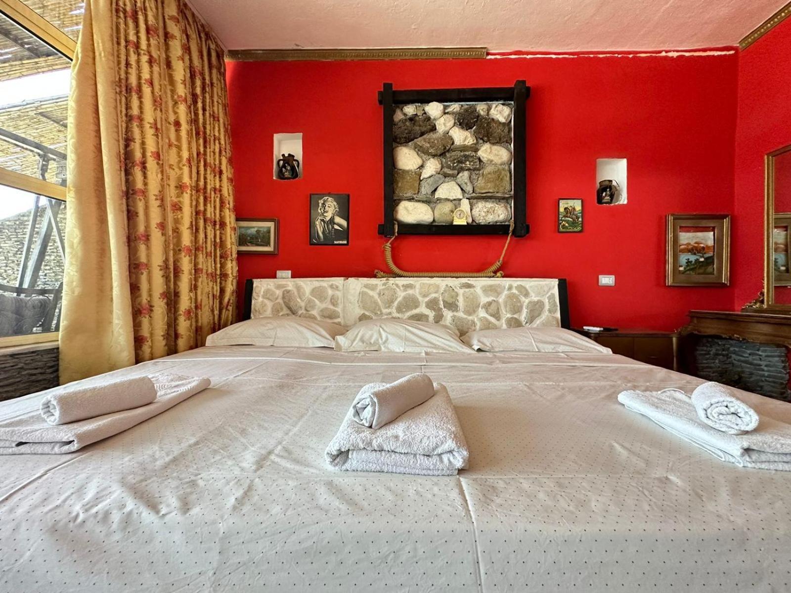 Hotel Vila "Oda E Miqve" Vlore Ngoại thất bức ảnh