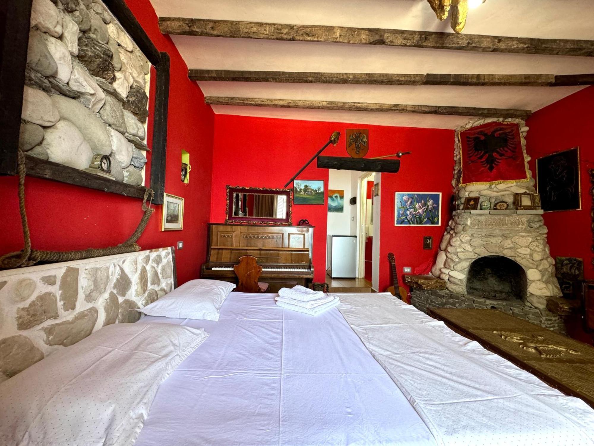 Hotel Vila "Oda E Miqve" Vlore Ngoại thất bức ảnh