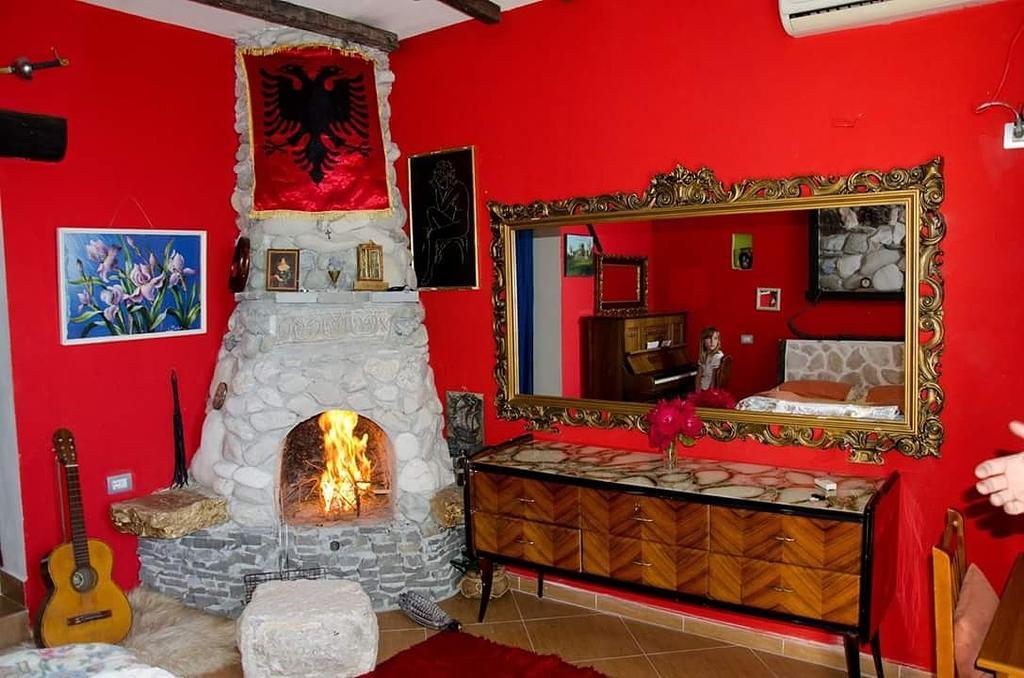 Hotel Vila "Oda E Miqve" Vlore Ngoại thất bức ảnh